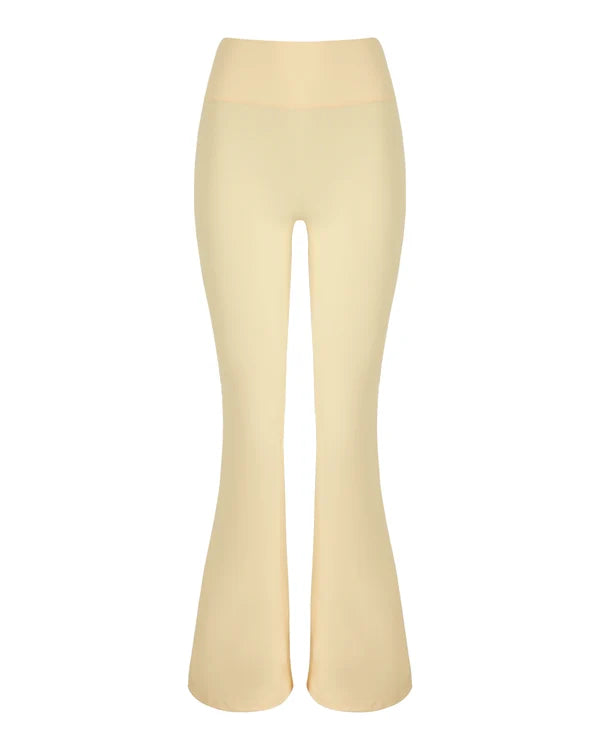 Form Invisible Scrunch Flare Fold Over Leggings