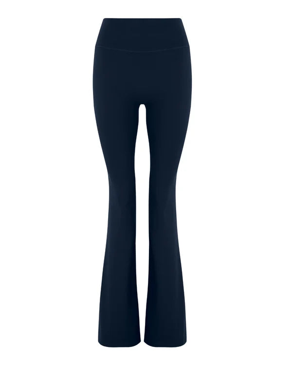 Form Invisible Scrunch Flare Fold Over Leggings
