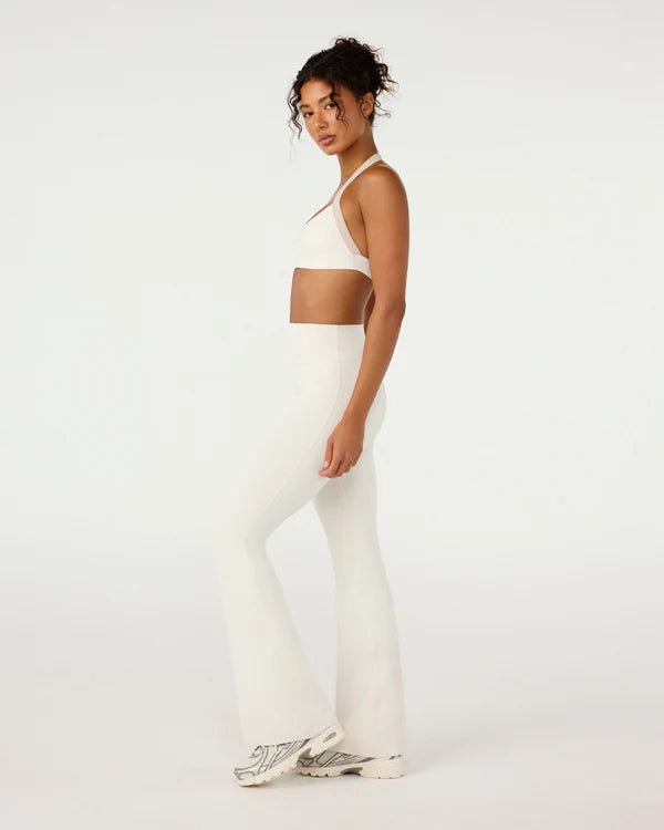 Form Invisible Scrunch Flare Fold Over Leggings