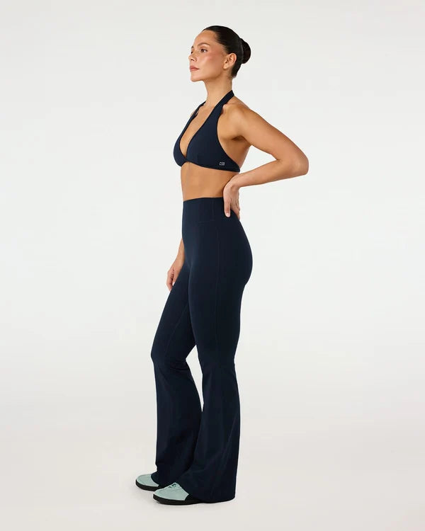 Form Invisible Scrunch Flare Fold Over Leggings