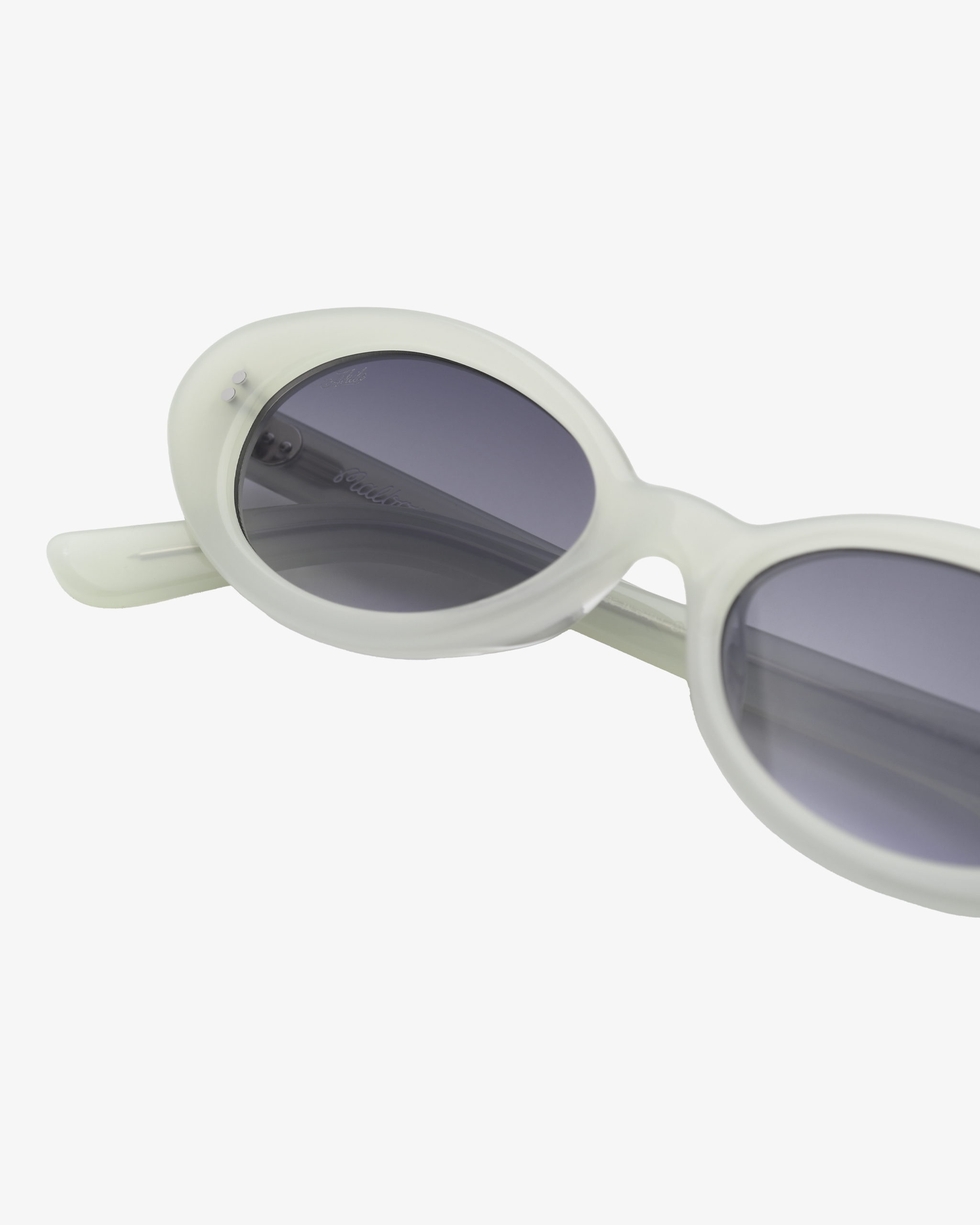 AKILA DAISY SUNGLASSES