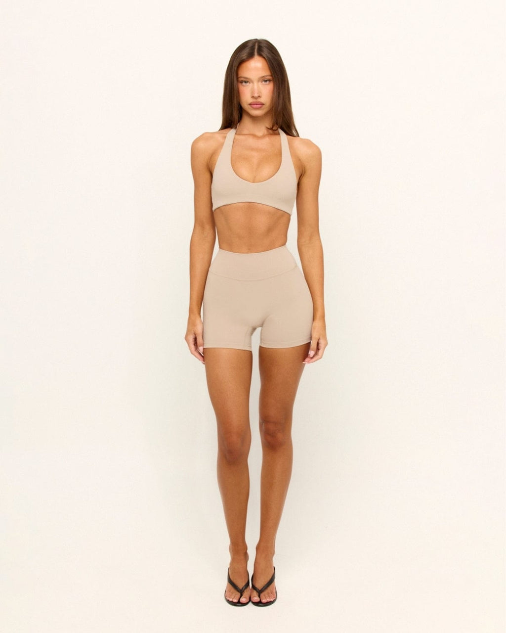 Form Invisible Scrunch Shorts 4" | Fawn
