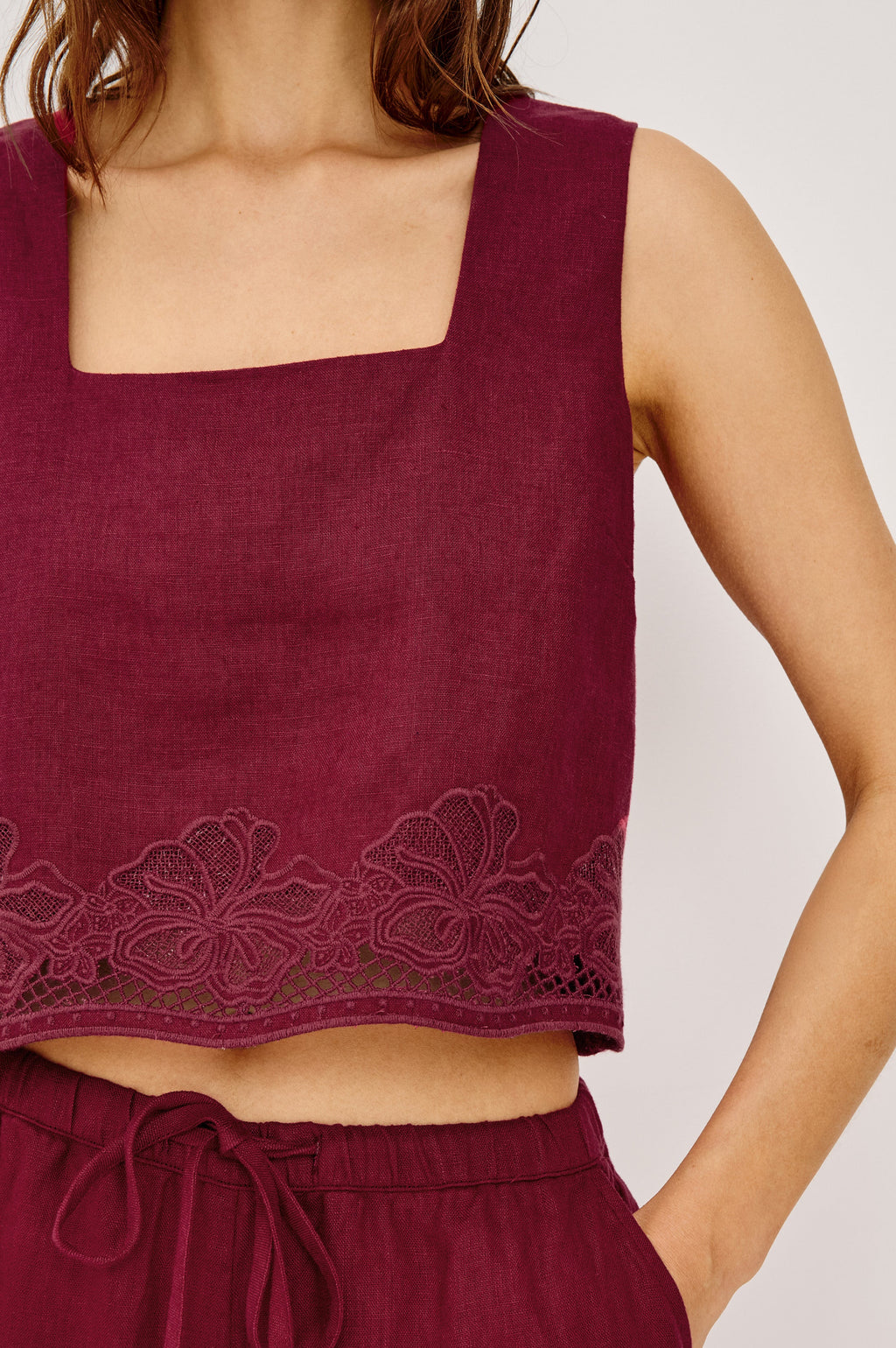 Akira Top - Berry Hibiscus Embroidery