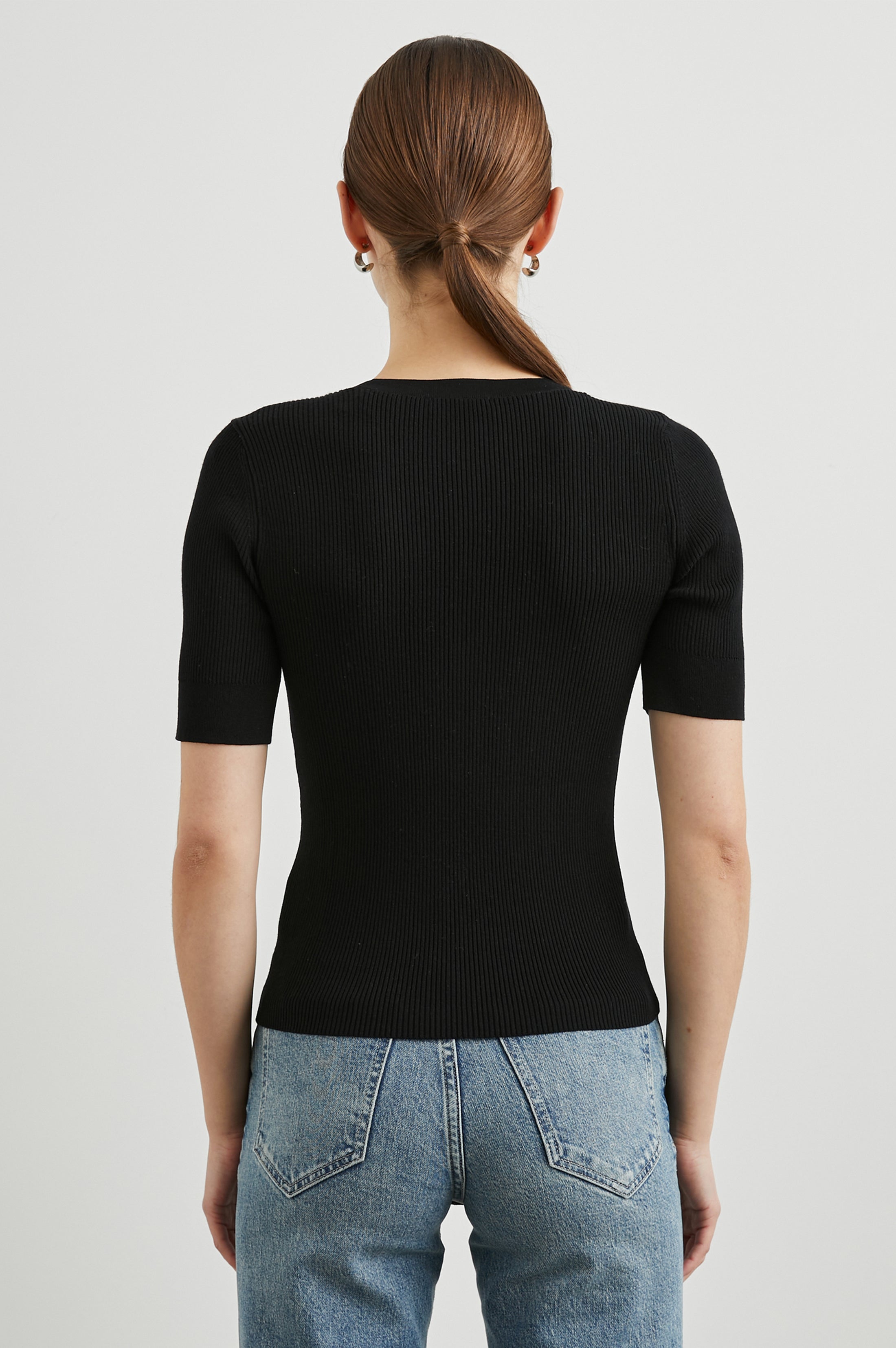 Ari Top - Black