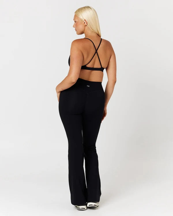 Form Invisible Scrunch Flare Fold Over Leggings