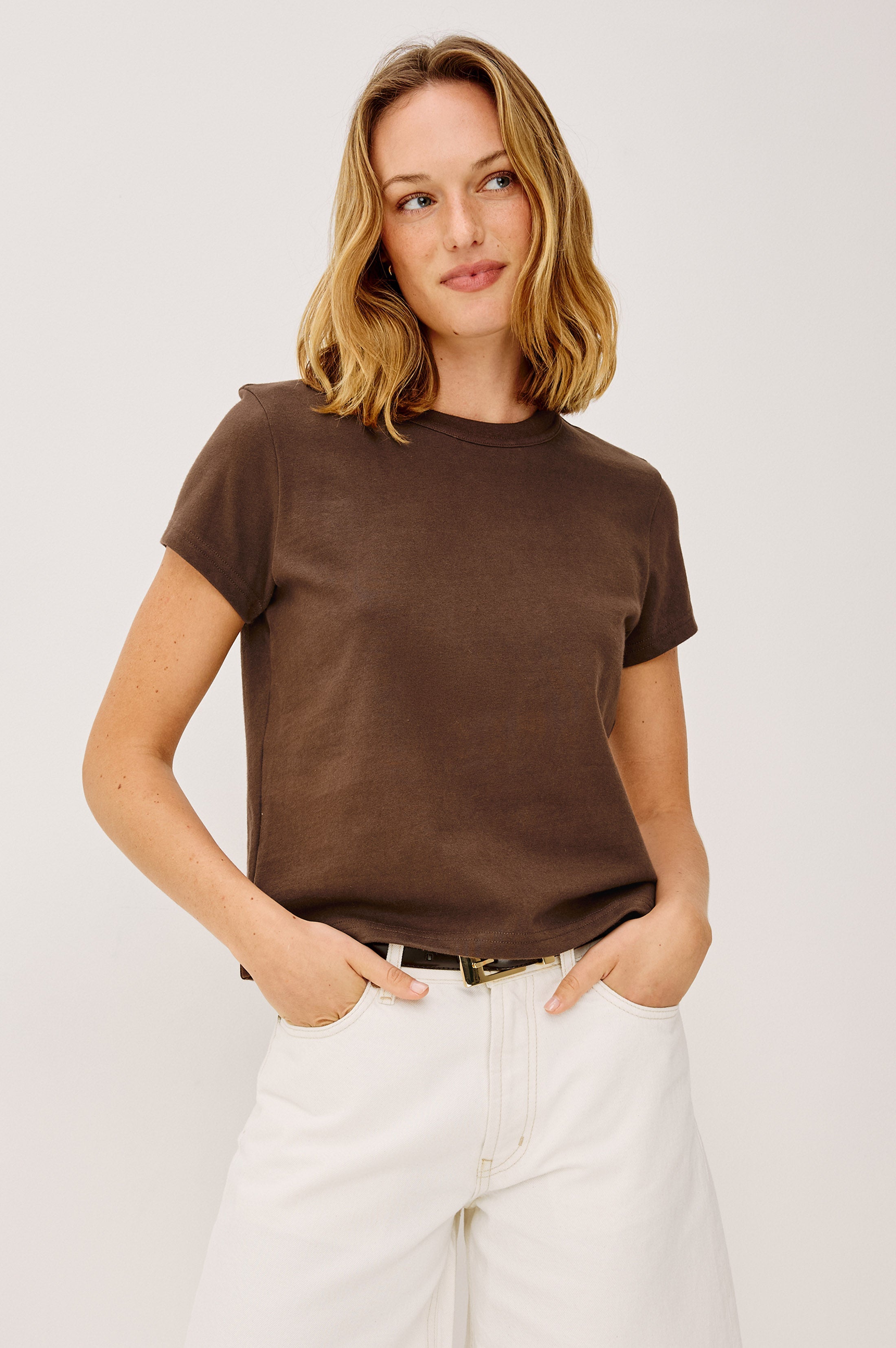 Girlfriend T-Shirt - Espresso