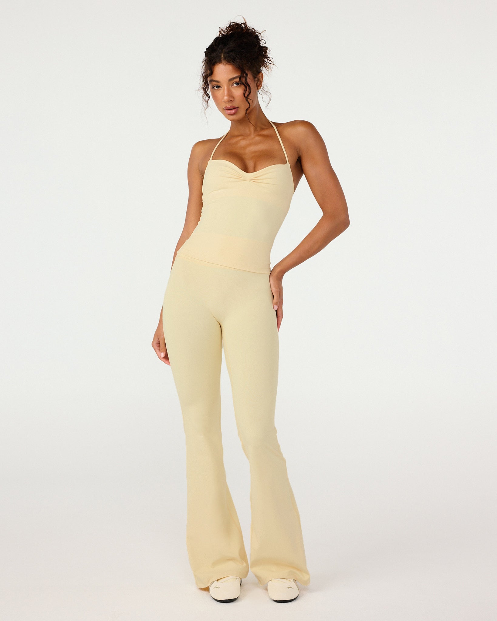 Form Invisible Scrunch Flare Leggings | Butter