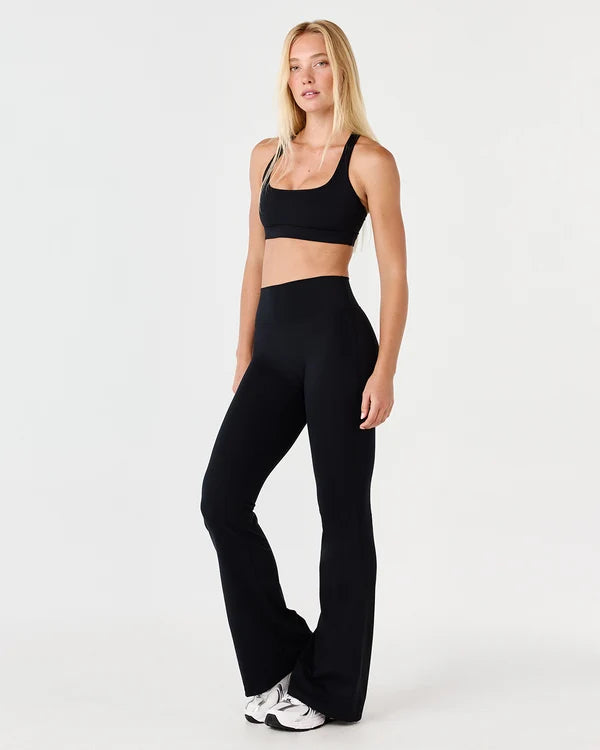 Form Invisible Scrunch Flare Fold Over Leggings