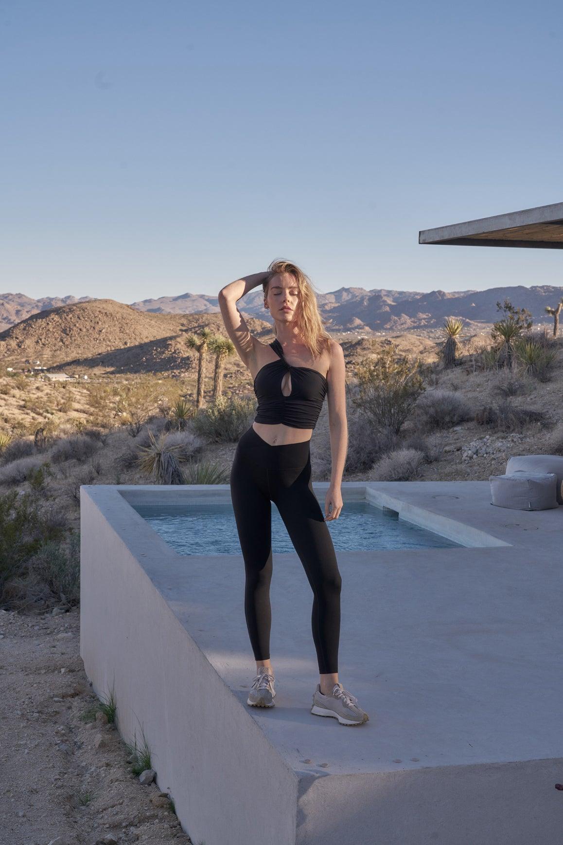 One Shoulder Ruched Bra & V-waist Yoga Legging