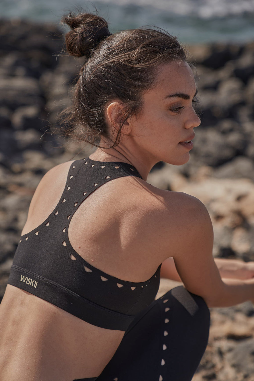 Racerback Laser Cut Sports Bra & V-waist Laser Cut Sports Legging