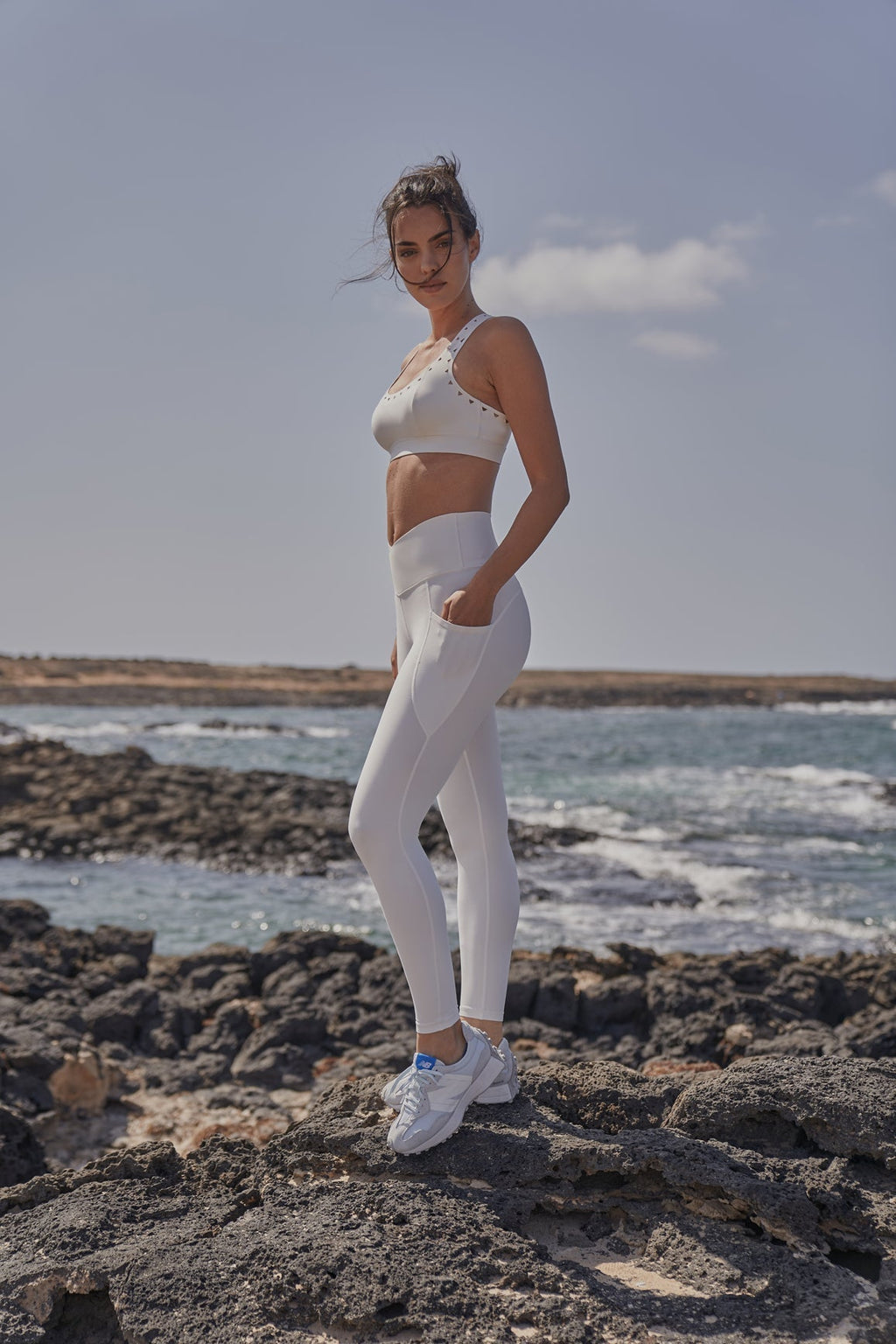 Racerback Laser Cut Sports Bra & V-Waist Utility Legging