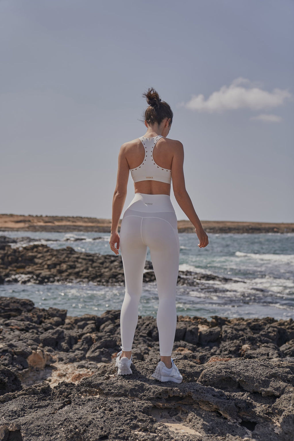 Racerback Laser Cut Sports Bra & V-Waist Utility Legging