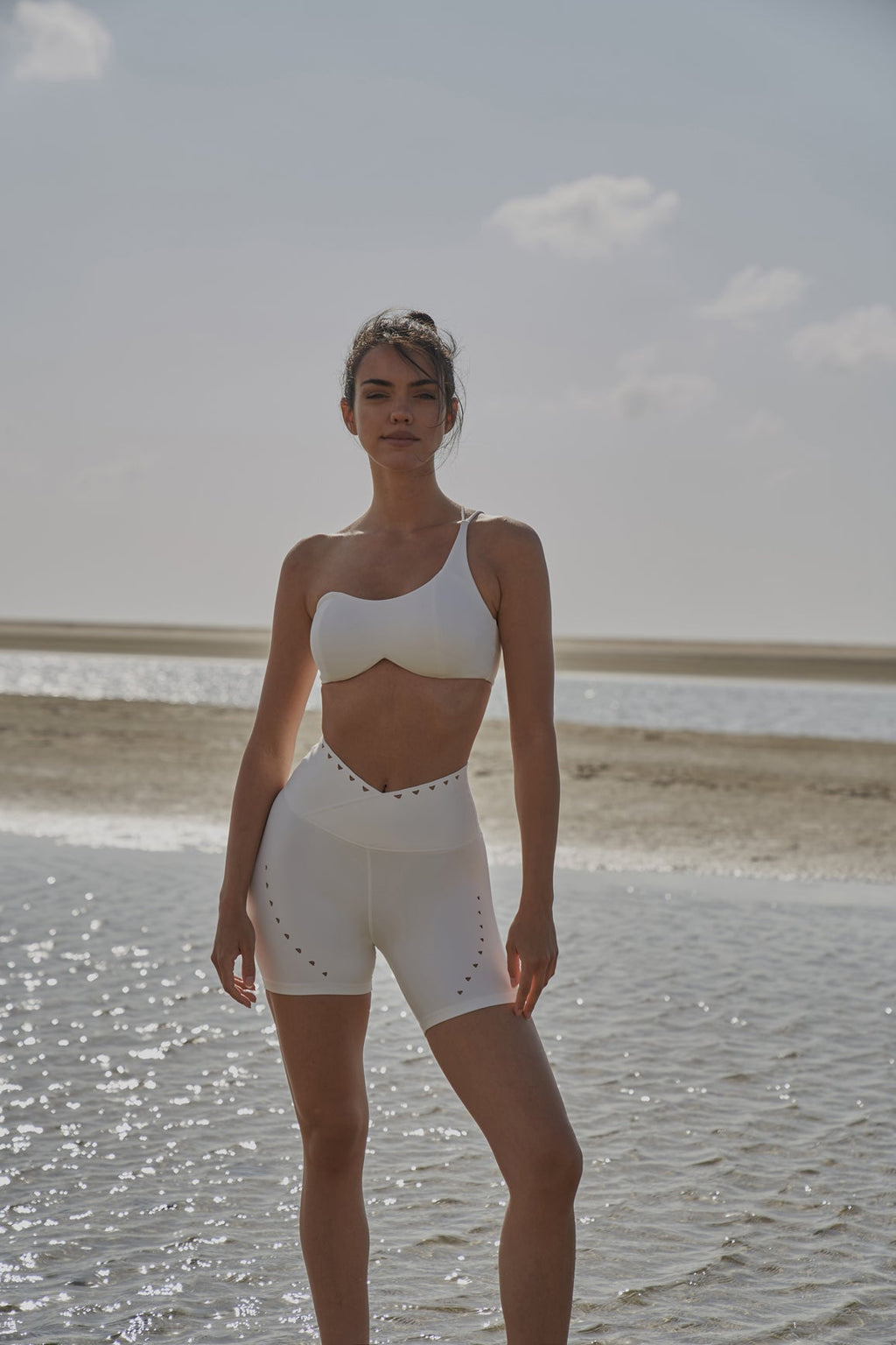 V-waist Laser Cut Sports Short